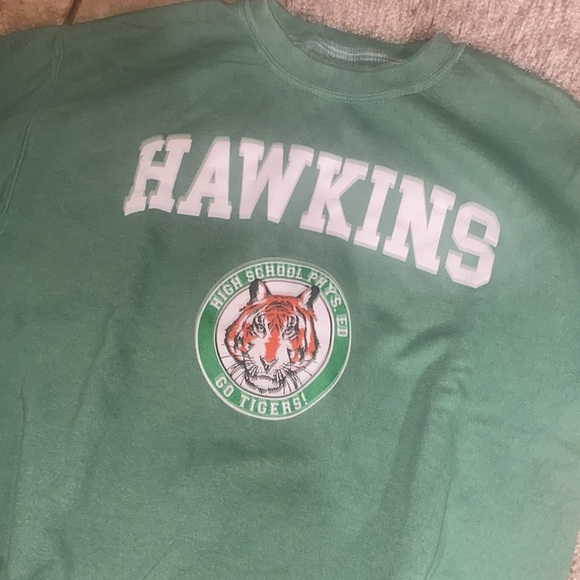 Perfect condition Hawkins crewneck sweatshirt from urban outfitters - Picture 5 of 5